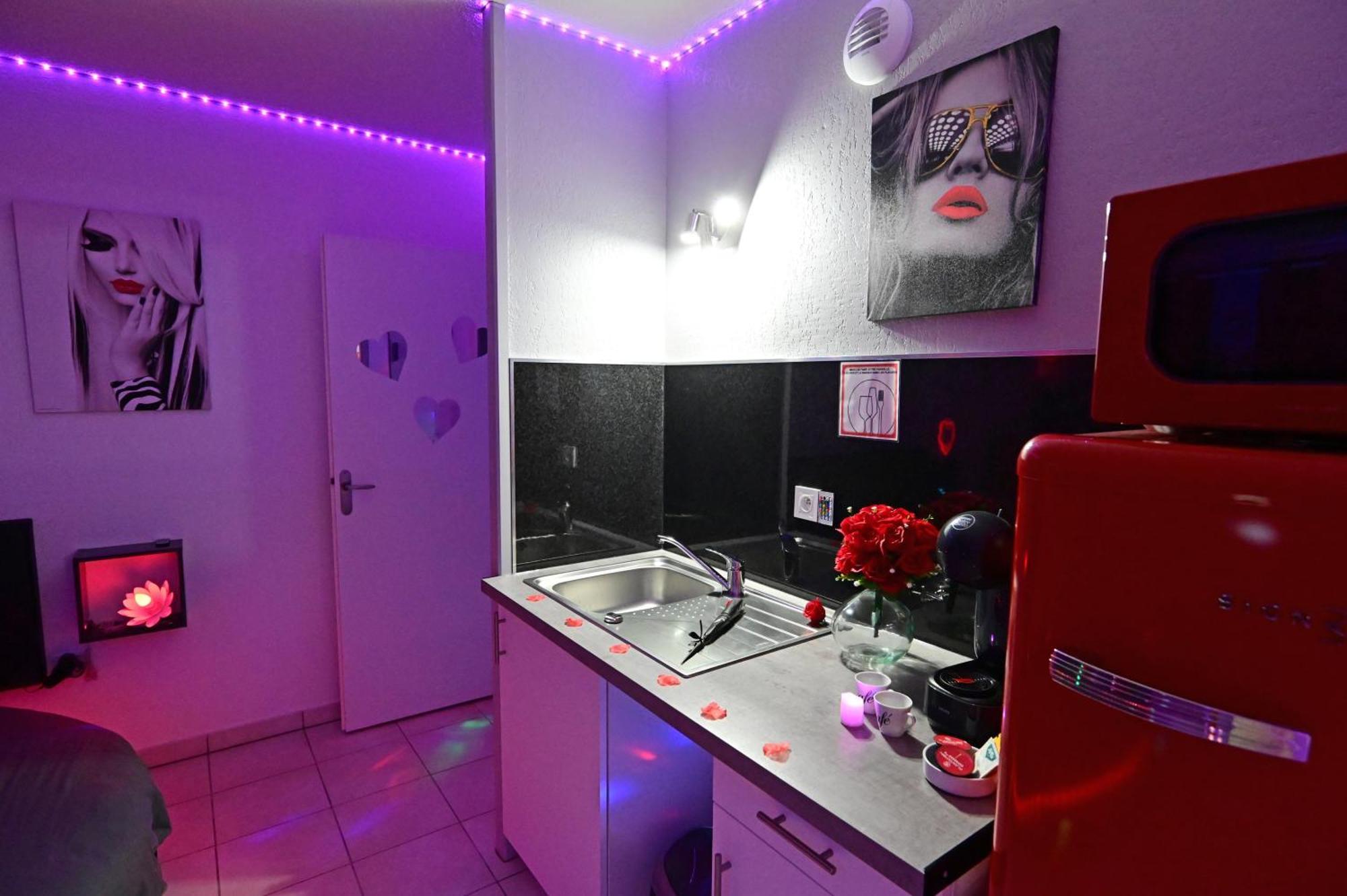 Love Room A Deux Pas De L'Ocean Avec Hammam, Sauna Et Bain A 2 :-) Biscarrosse Buitenkant foto