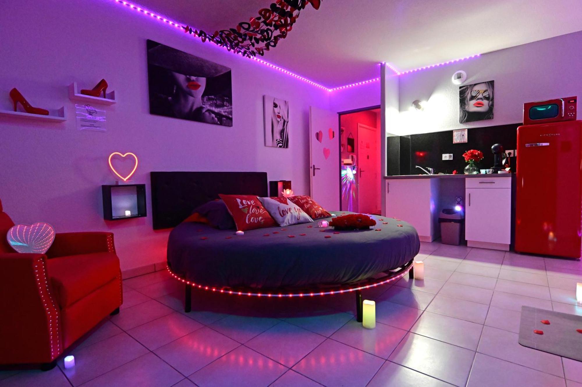 Love Room A Deux Pas De L'Ocean Avec Hammam, Sauna Et Bain A 2 :-) Biscarrosse Buitenkant foto