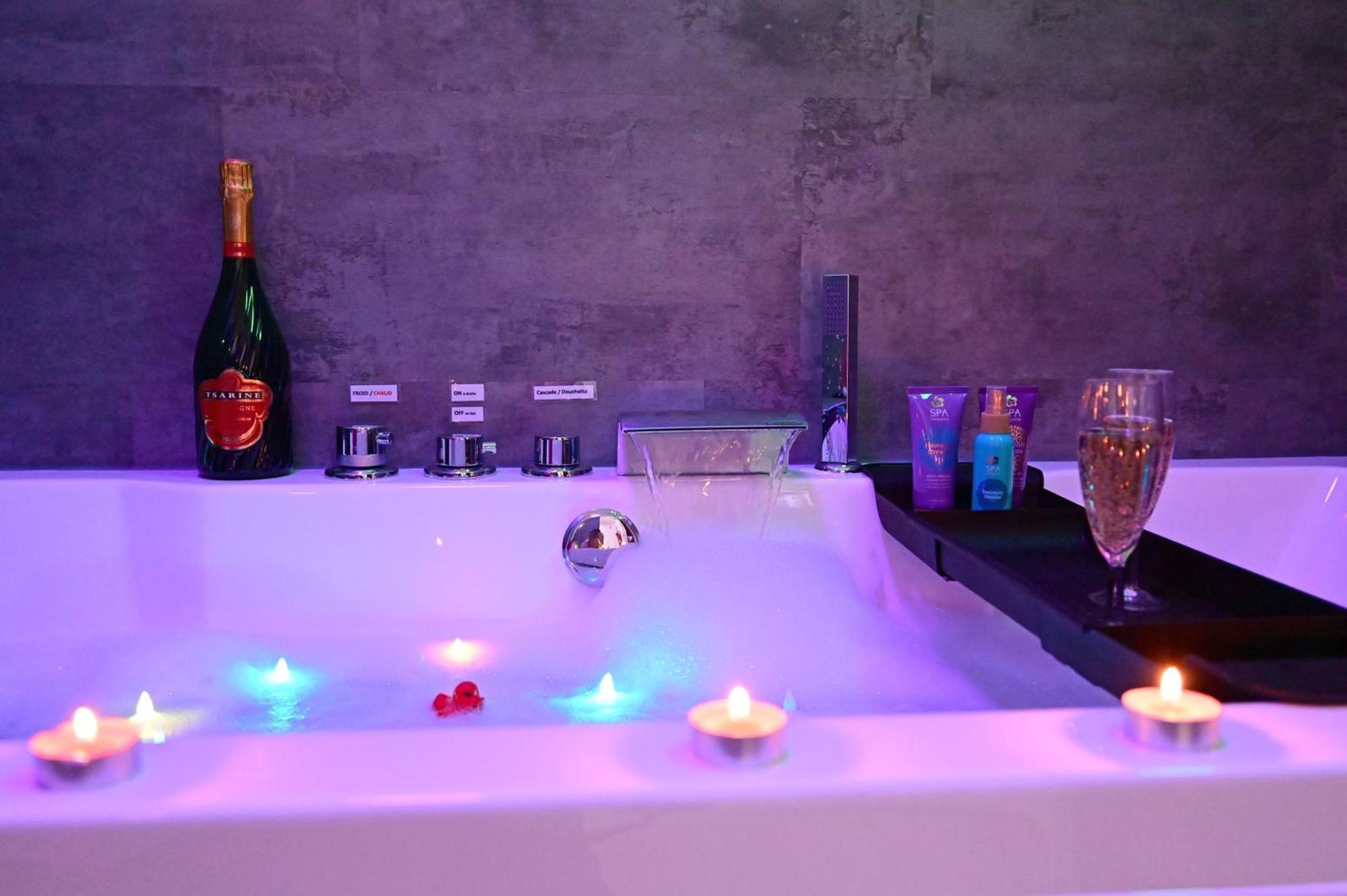 Love Room A Deux Pas De L'Ocean Avec Hammam, Sauna Et Bain A 2 :-) Biscarrosse Buitenkant foto