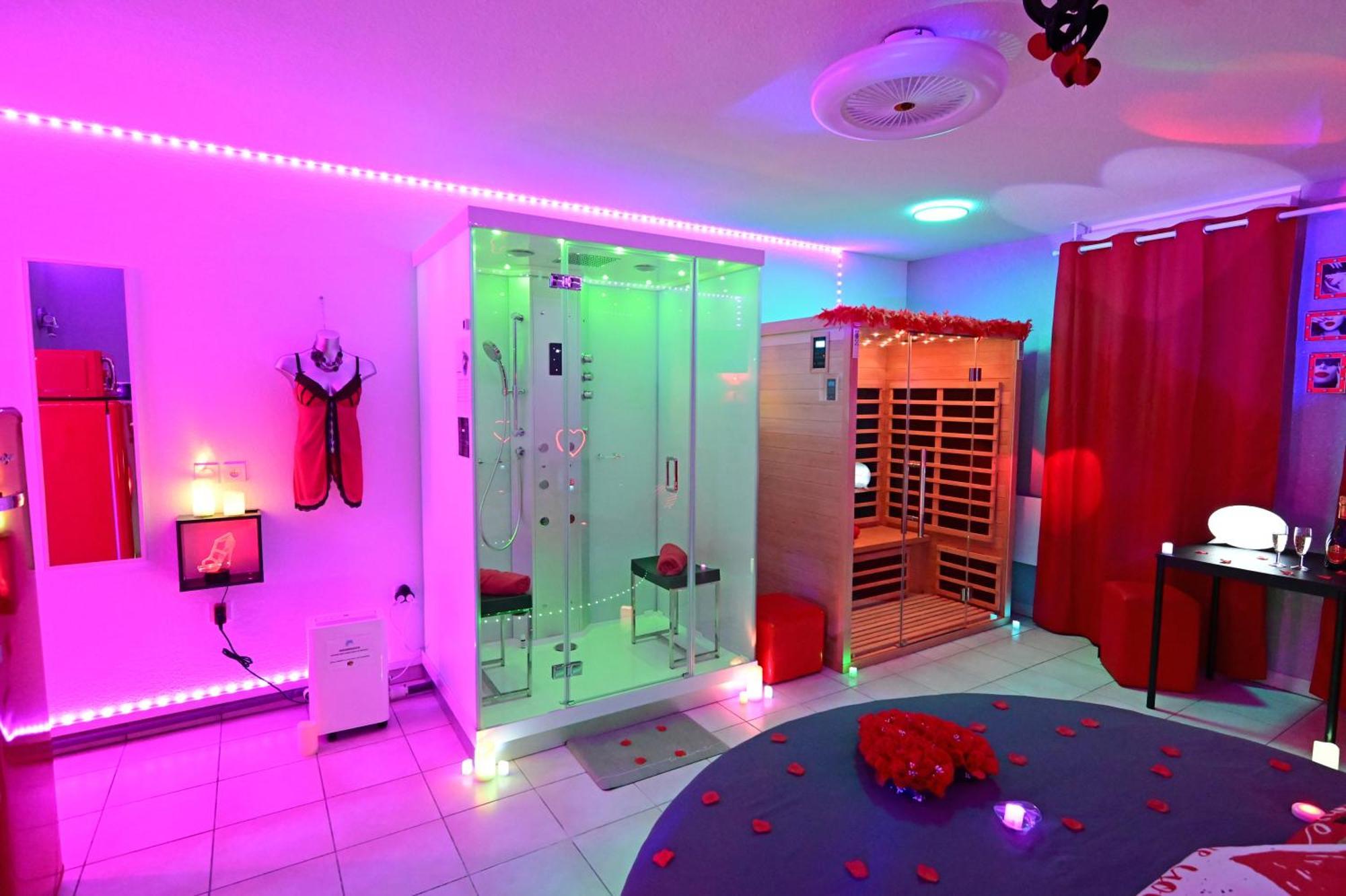 Love Room A Deux Pas De L'Ocean Avec Hammam, Sauna Et Bain A 2 :-) Biscarrosse Buitenkant foto