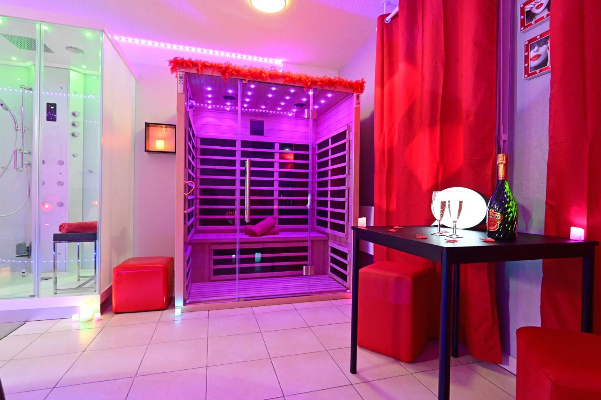 Love Room A Deux Pas De L'Ocean Avec Hammam, Sauna Et Bain A 2 :-) Biscarrosse Buitenkant foto