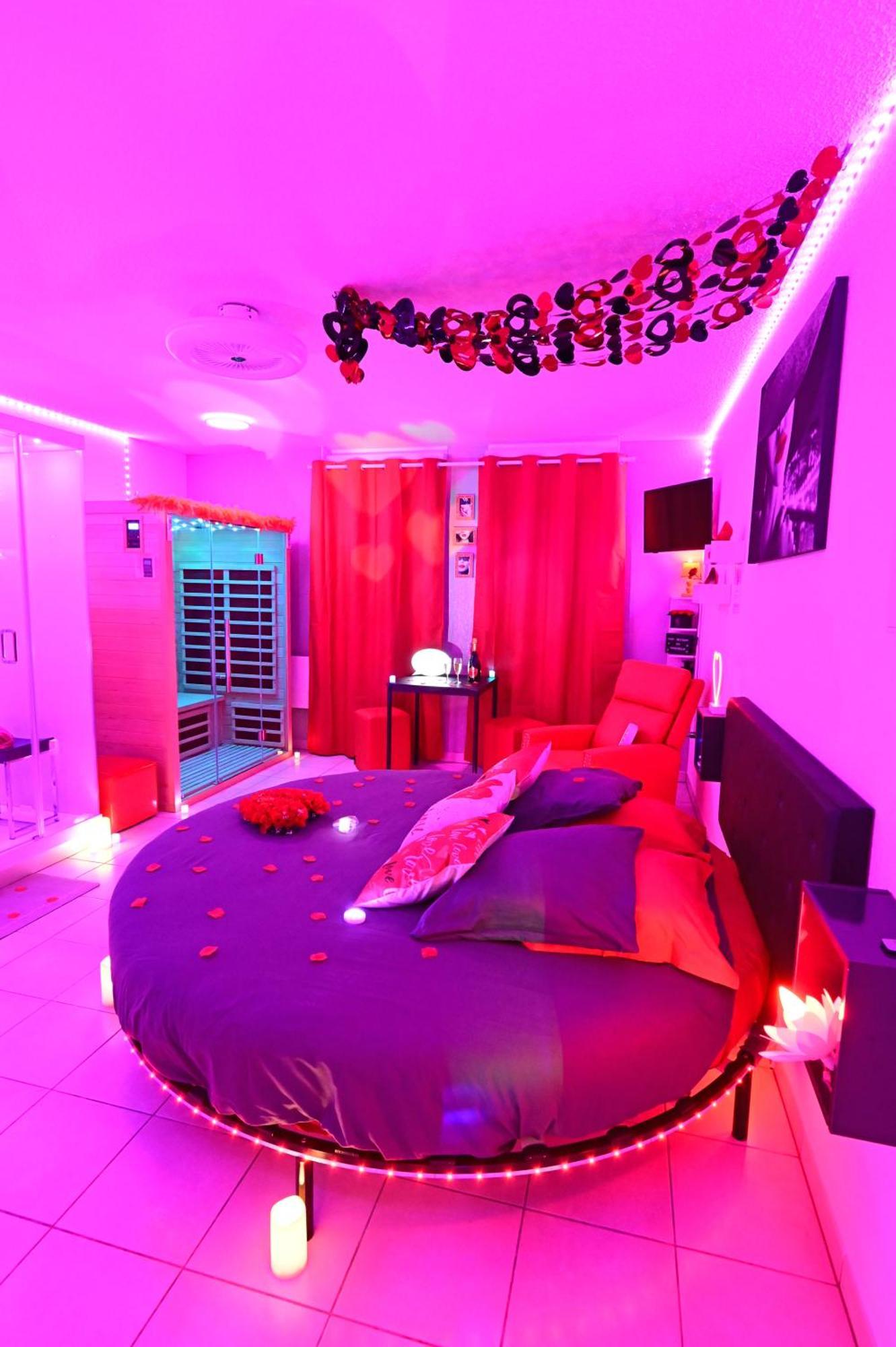 Love Room A Deux Pas De L'Ocean Avec Hammam, Sauna Et Bain A 2 :-) Biscarrosse Buitenkant foto